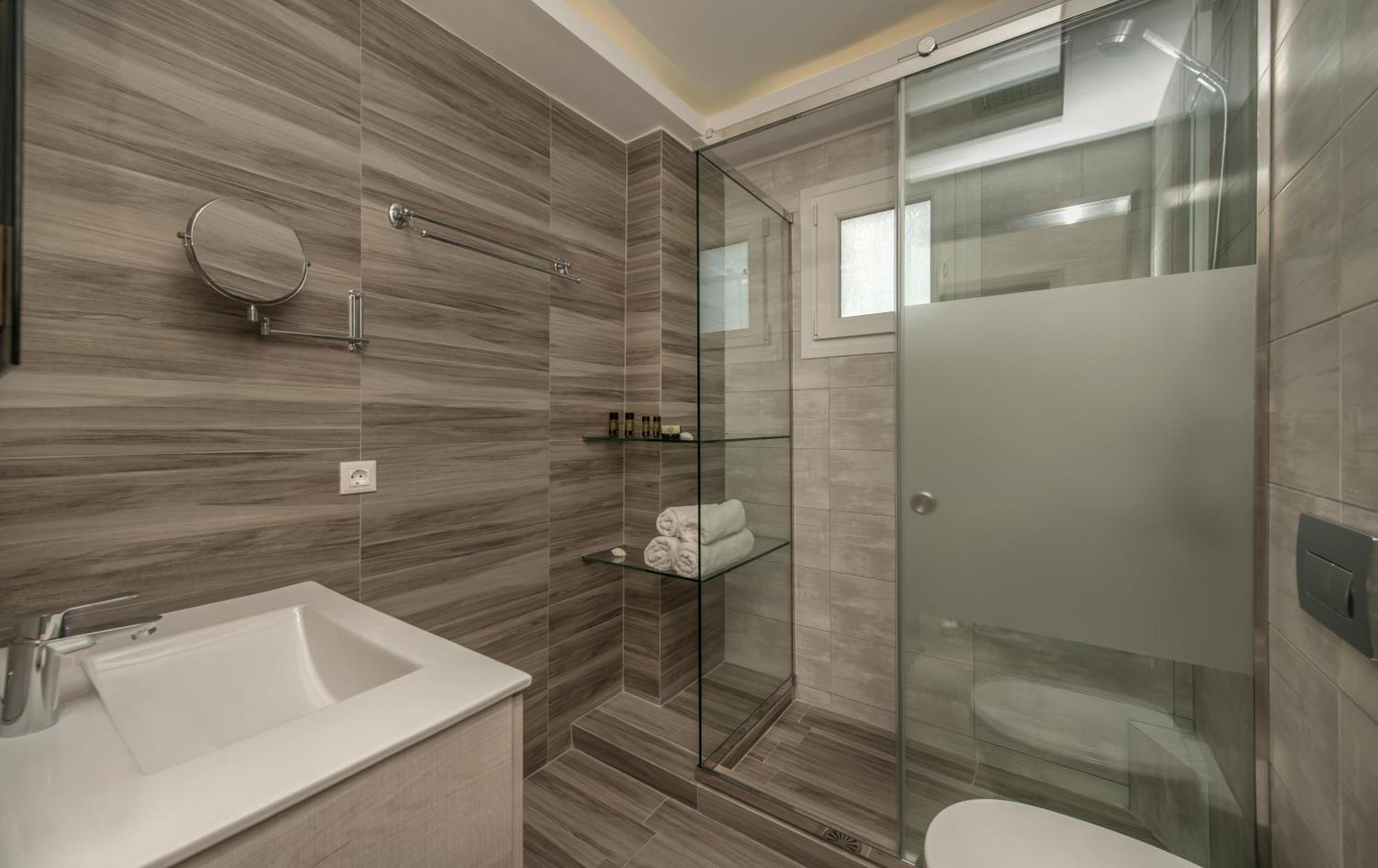 Hotel apartamentowy Erietta 4*