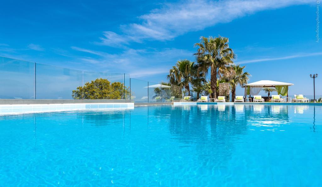 Hotel apartamentowy Erietta 4*